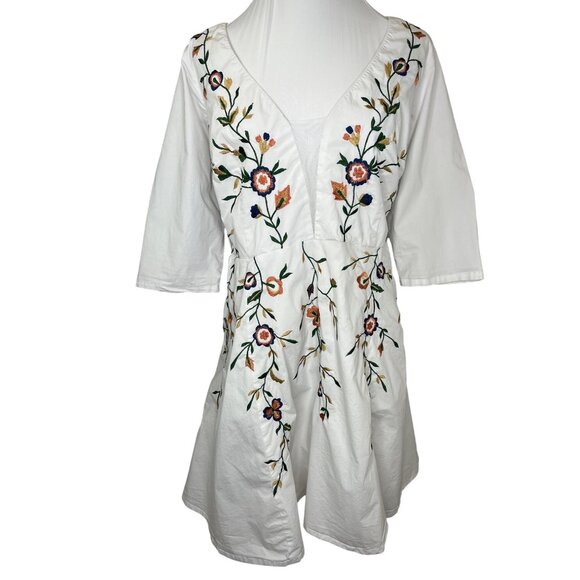 Wayward Fancies Eshakti Custom White Floral Embroidered Dress Ladies Size XL - Picture 1 of 9